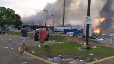 This is Minneapolis. Autozone, Target, numerous businesses looted and burned down. An affordable housing complex was burned to the ground.