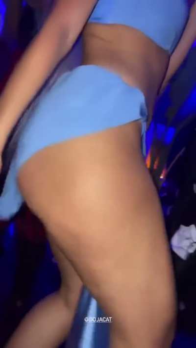 Doja Dancing