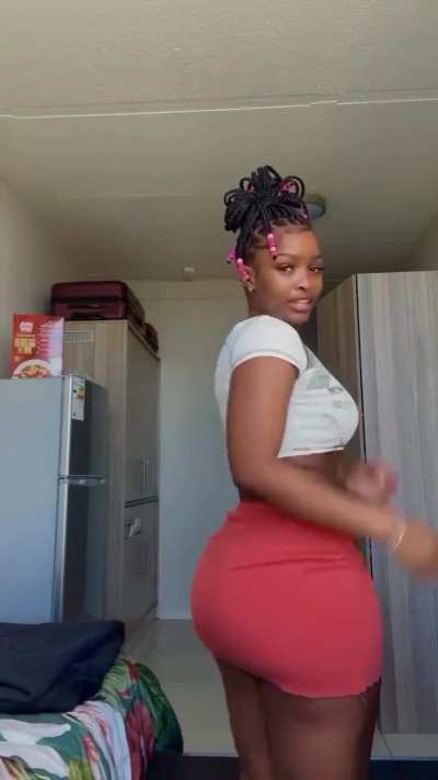 Kgauhelo Hlononofatso (@hlo<wbr>nonof<wbr>atso_<wbr>)