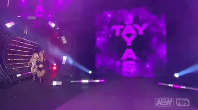 On AEW Dynamite: Willow Nightingale & Skye Blue vs Jamie Hayter & Britt Baker vs Tay Melo & Anna Jay A.S