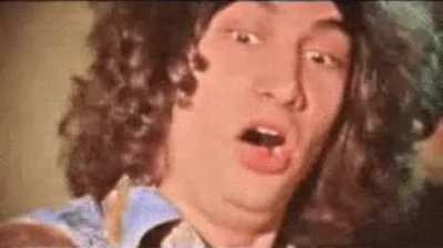 MRW I try to maintain eye contact with my dog’s wobble toy