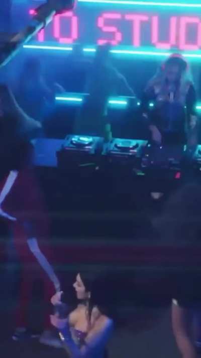 Dua Lipa