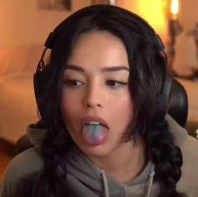 Rae 👅