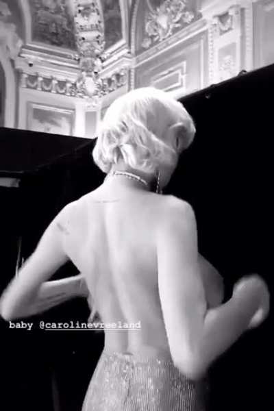 Sideboob in dress