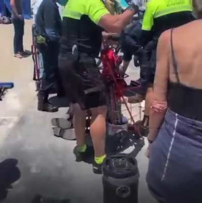 Elderly street performer in Venice Beach is sucker punched