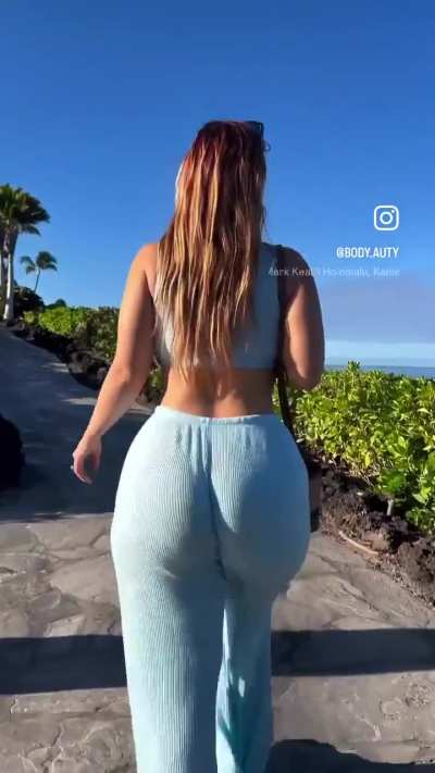 🧟‍♂️🍑