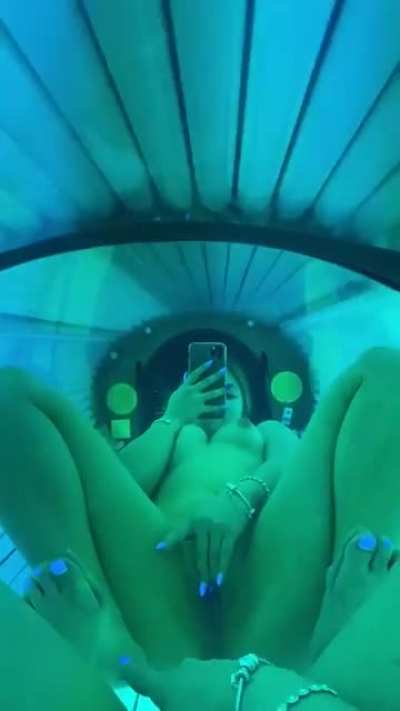 No room for 2 in here 😒
