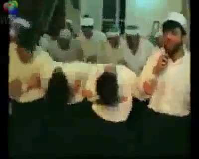 Allah diyelim zevke girelim sukur diyelim zikir edelim