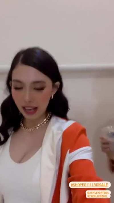 Analyn Barro