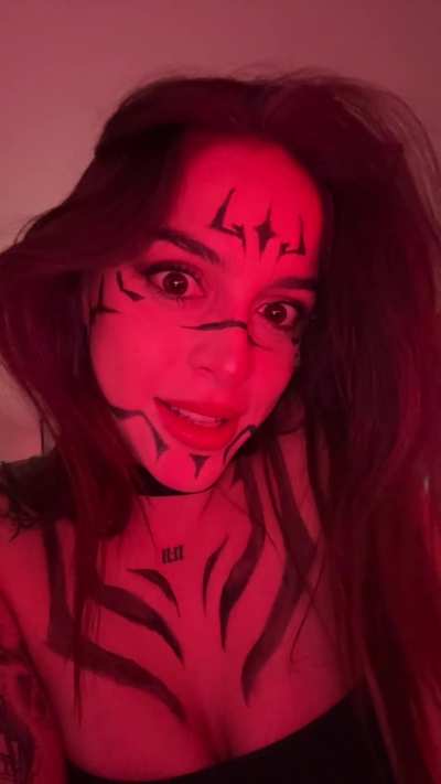 TURN THE VOLUME UP 🔊 NAME ONE COSPLAY IDEA IN THE COMMENTS , THE MOST LIKED ONES WILL BE CONSIDERED 😍✨