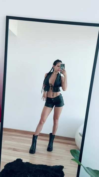 My pussy wants to squirt a lot today 💦