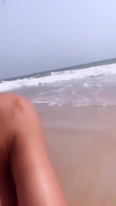 Nora Fatehi big boobs 🤤✊🏻💦!<wbr>!!!
