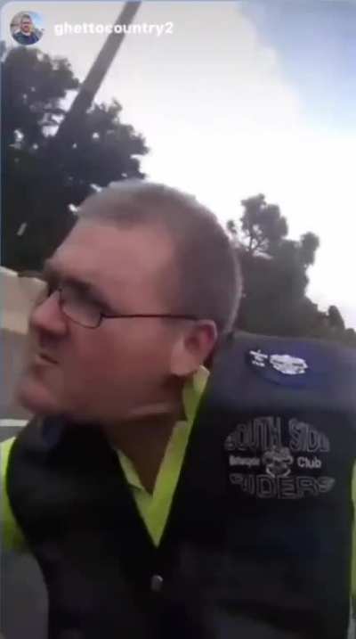 Don't mess with a man smoking a cig at highway speed 😂