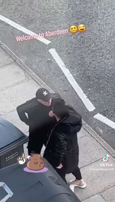 True love in Scotland 🏴󠁧󠁢󠁳󠁣<wbr>󠁴󠁿