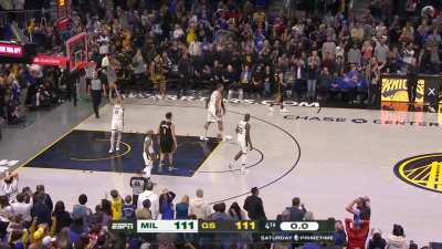 [Highlight] Draymond Green gets the wide-open look to win the game and almost makes the three pointer!