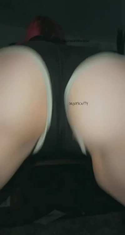 Anyone here appreciates twerking goth sluts? 🥺 I’ll do it on your dick!