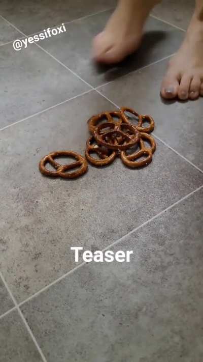 My feet let them crack the delicious little salted pretzels