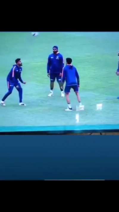 Atleast idhar to khila lo 😭