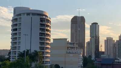 A new angle this time aviation lads, filmed just now. C17 through Brisbane City