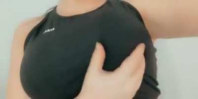 Dropping my big titties again for you, I never wear bras [OC] 😏