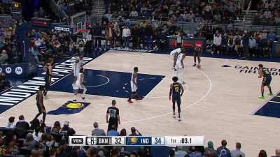 [Highlight] Lance Stephenson stealing the spotlight with his 20th point of the quarter: a buzzer beater 3.