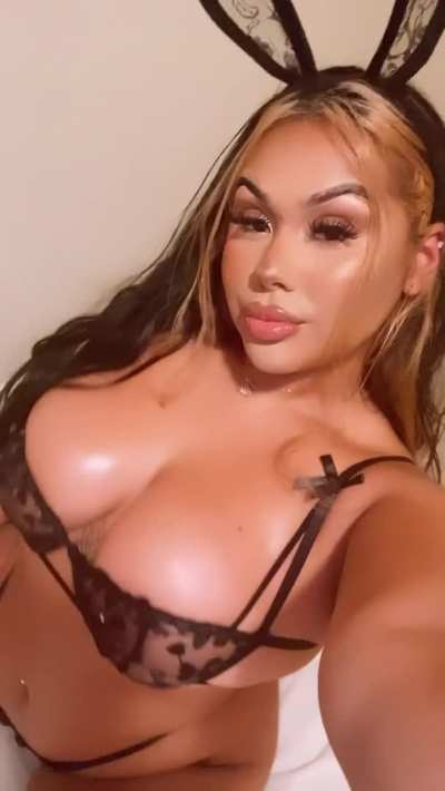 Mixed slut