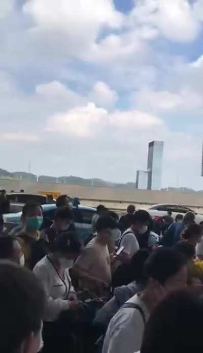 People currently trying to leave from Guangzhou South Station …there are rumours circulating that Tianhe is going into a hard lockdown on 1st Dec.