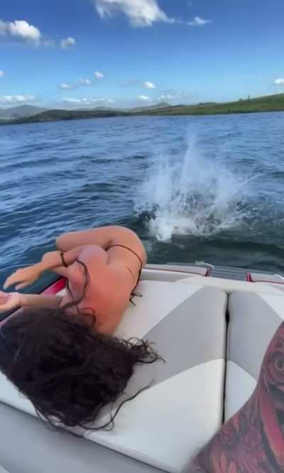 Bikini GIF by qwert<wbr>ysuck<wbr>sqwer<wbr>ty