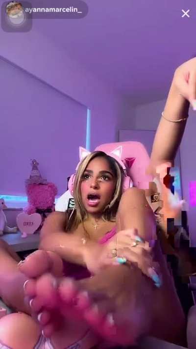 @ayan<wbr>namar<wbr>celin<wbr>_ (Daisy) was live from a lovely wonderful Sole 🦶🏻 Sunday Funday!!