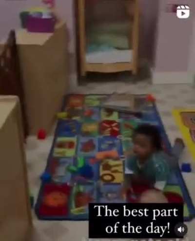 Woman recorded her son’s pick up almost every day and this is his reaction every single time. for his 5th bday (yesterday)