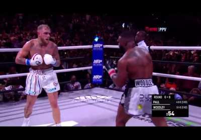 Tyron frozen Woodley back to ghost realm 😂