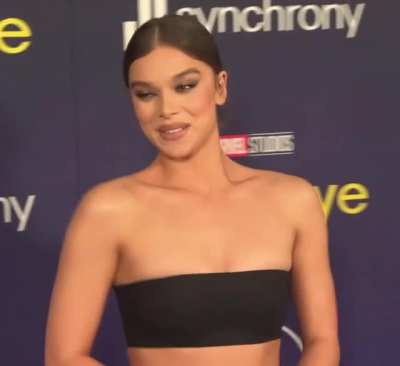 Hailee Steinfeld