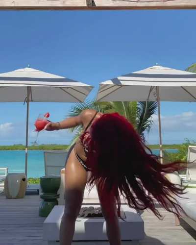 Phat ass saweetie