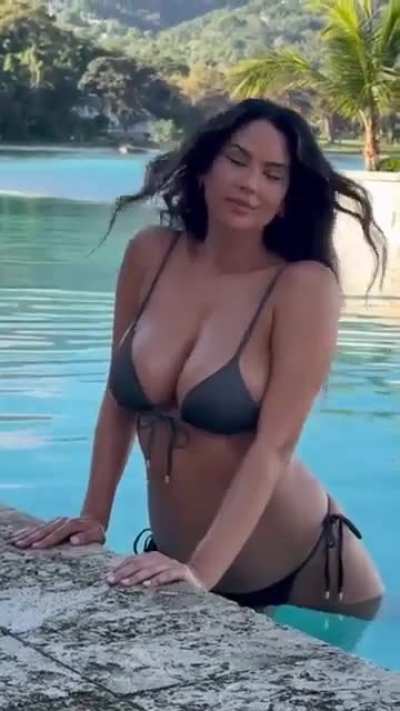 Christen Harper