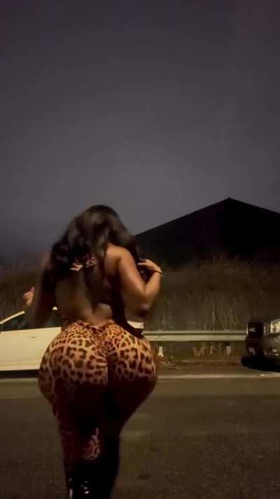 😋