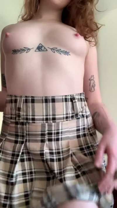 A petite Irish slut like me will suck the soul out of you 😇