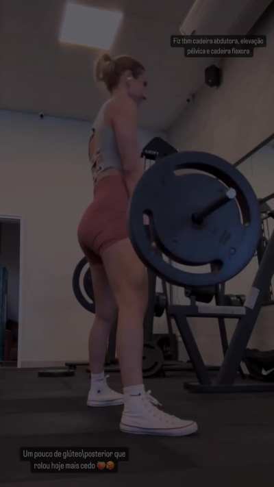 Larissa volpati