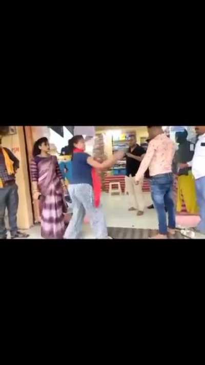 Cab driver vs Lucknow girl in an alternate universe😳