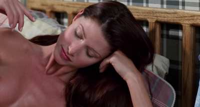 Shannon Elizabeth - American Pie (1999)