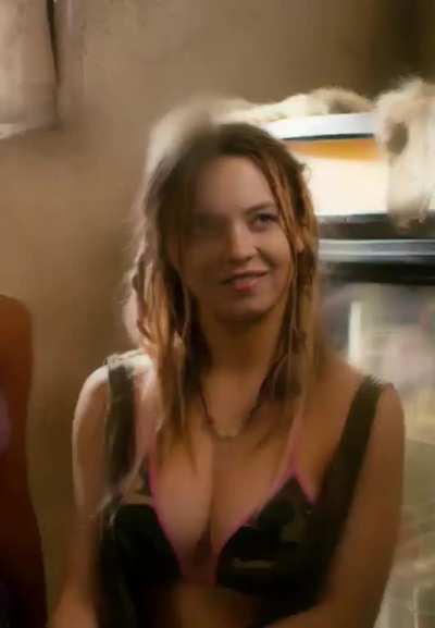 Sydney Sweeney | 