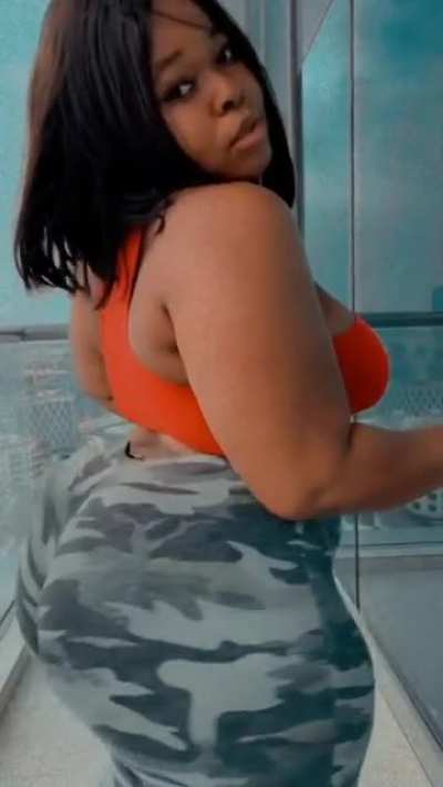 🍑🍑😍