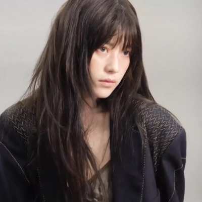 Han Hyojoo 