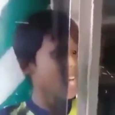 :v