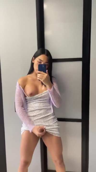Serjarabbit from Chaturbate plays with her hard cock