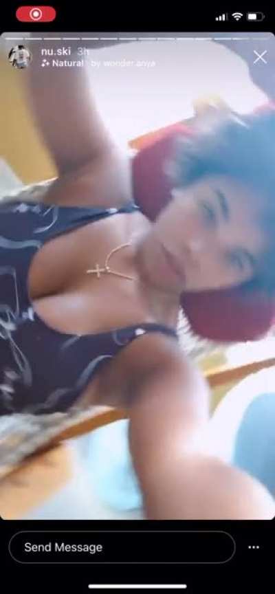 😳