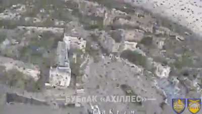 On 'Victory Day', a Ukrainian FPV drone flew into the Soviet star in occupied Donetsk