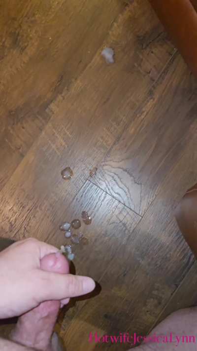 Hubby couldnt handle seeing me with my bull and nutted all over the floor