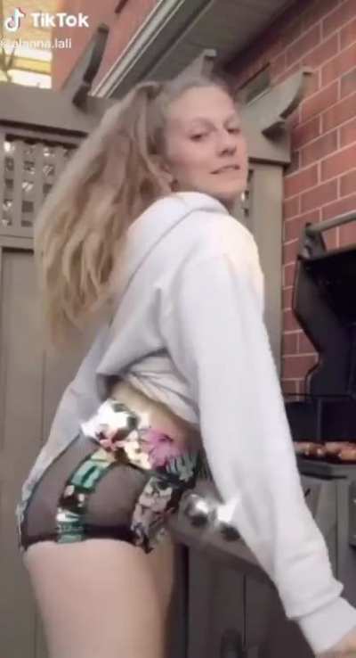 Gooba Ass Shaking - Compilation (Part 1)