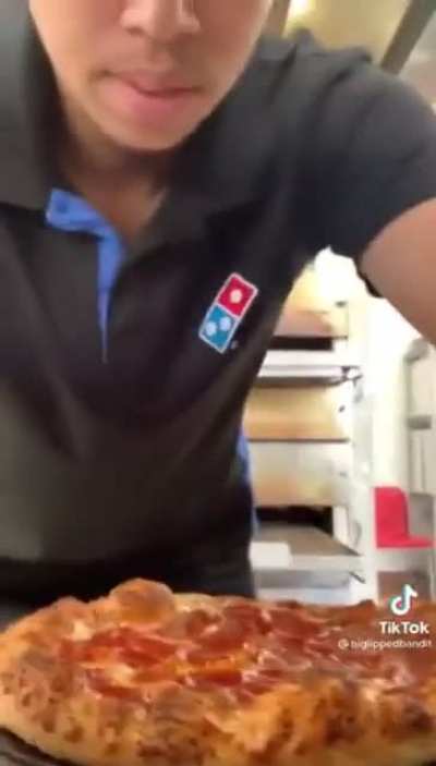 How to correctly cut a pizza