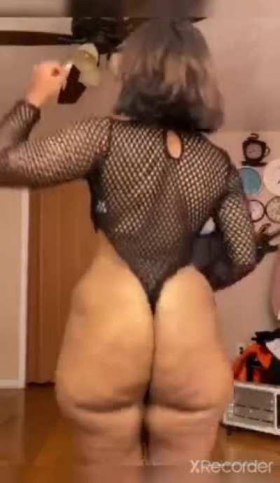 Baddi<wbr>e😍🔥💦 (Get Her 9GB Folder includes BG sextapes in Comme<wbr>nt)👇👇